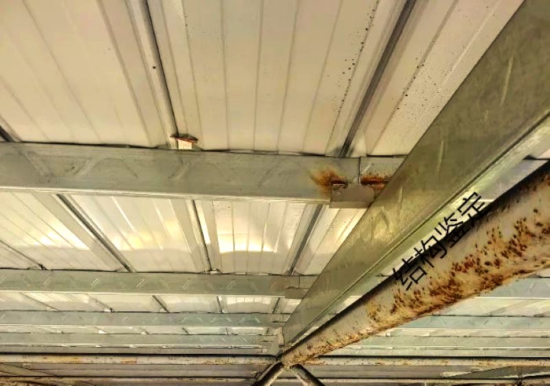 9 Overall instability deformation purlins connections