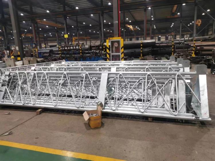 Cell_On_Wheels_Telescopic_Tralier_Tower_04_Finished_Steelworks_For_Delivery