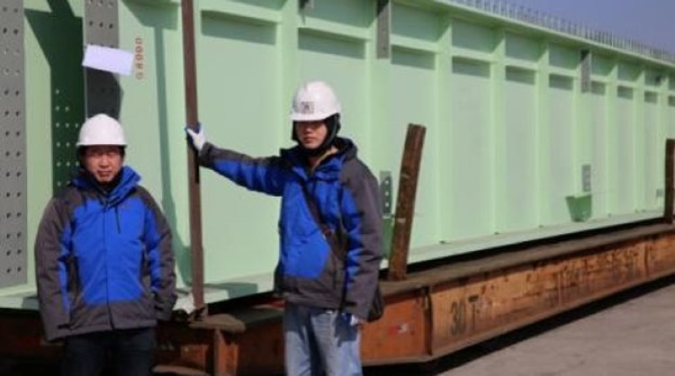 Highway_Steel_Bridge_Girders_New_Britain_PNG_03_ZHM-logistics-specialists-on-site-to-ensure-all-as-planned