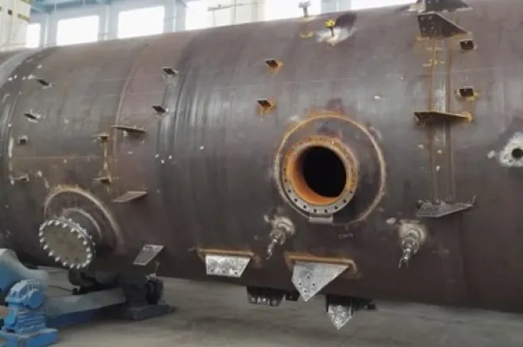 Why_Trust_ZHM_Huawu_Steel_in_your_Steel_Fabrication_Projects_02_pressure_vessel_fabrication