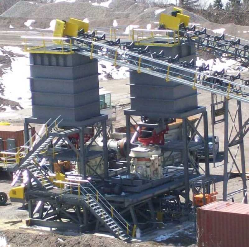 Primary station with rock box hopper and hydraulic breaker support structure, Feed&Discharge Conveyor Steel Structures 