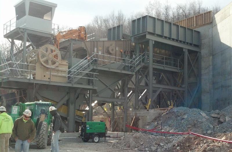 Primary crushing station building with scalper screen prior to jaw crusher, Feed&Discharge Conveyor Steel Structures 