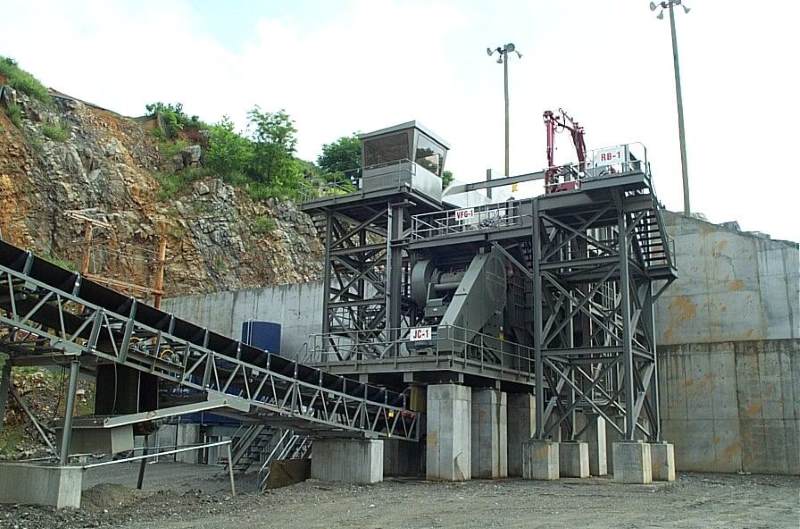 Primary crushing station with hydraulic breaker and control tower, Feed&Discharge Conveyor Steel Structures 