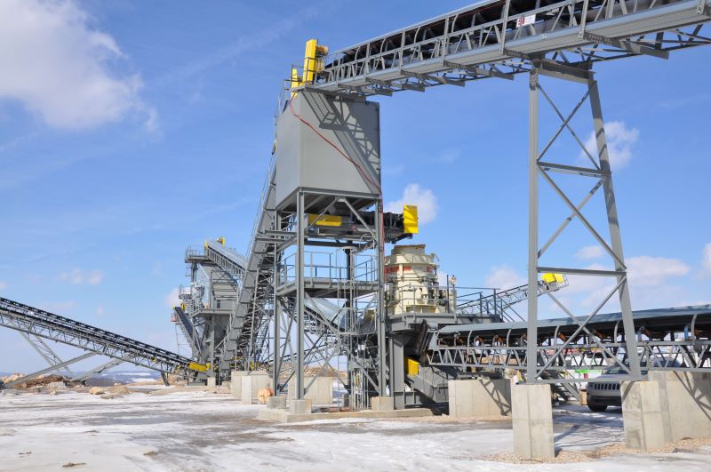 Secondary Cone Crushing Station with Surge Bin and Belt Feeder