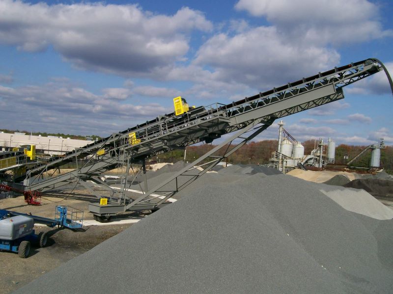Screen Station Buildings and Screen Feed&Discharge Conveyors Steel Structures: 42X 100-150 Telescoping Radial Stacker 