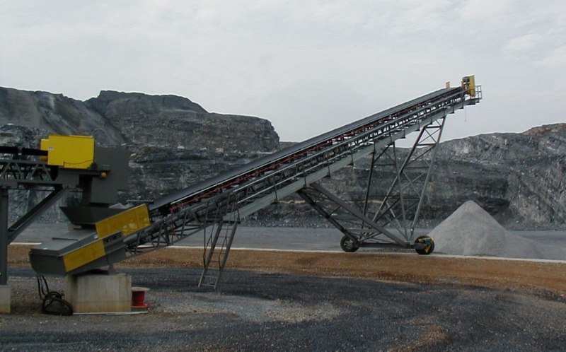 Screen Station Buildings and Screen Feed&Discharge Conveyors Steel Structures: 42 x 80 Radial Stacker 