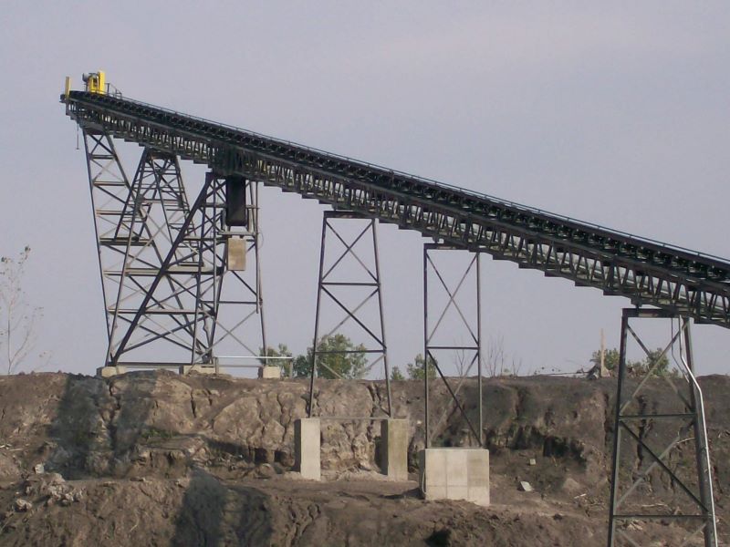 Screen Station Buildings and Screen Feed&Discharge Conveyors Steel Structures: 42 x 260 Fixed Stacker 