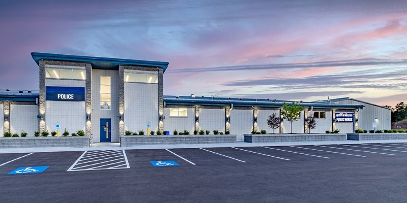 Police & Public Works Maintenance Steel Building with Enclosed Partial Mezzanine | ZHM Huawu Steel,China
