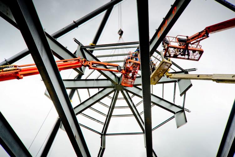 Russian_Evangelical_Baptist_Church_House_Worship_Steel_Dome_Building_6_erecting-custom-metal-roof