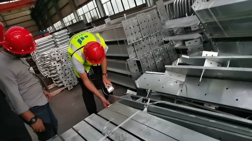 Supervisor's inspection of our galvanization quality as per EN/ISO 1461 standard