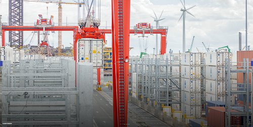 Reefer_Racks_and_Safety_Tunnels_at_Container_Terminal_Vlissingen_03