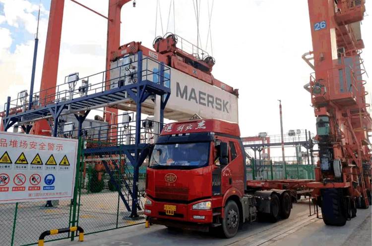 3_Reefer_Yard_Stack_Storage_Substation_Expansion_Project_Xiameng_Reefer_Rack_Gantries_06c
