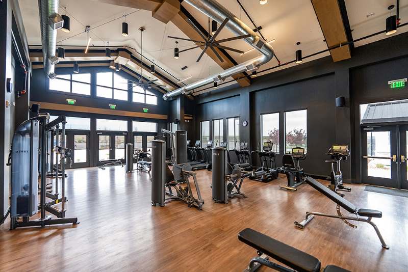 Commercial Steel Community Center Resort Buildings:Residential Apartment and Hotel Room Decoration-Gym
