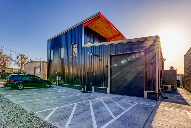 Office,Showroom,Warehouse Use Metal Commercial Buildings With Modern Design Black Color:Back side View