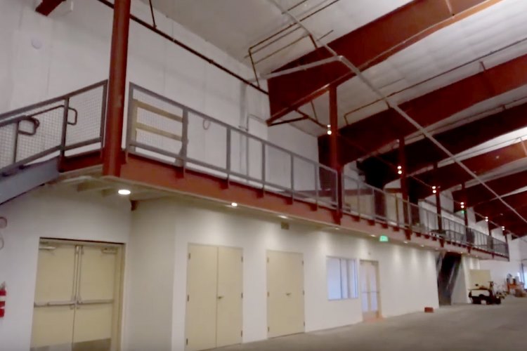 Tips_for_Maximizing_Interior_Space_in_Your_Metal_Building_2_steel-hanging-mezzanine