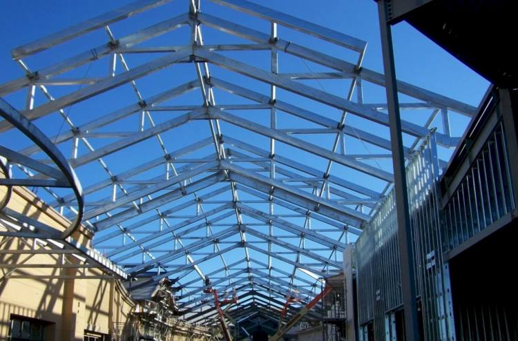 Commercial_Retail_Outlets_Market_Steel_Structure_Building_05-roof-portal-frame-Secondary-Steel