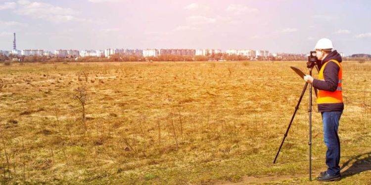 Construction_site_preparation_Guide_with_Checklist_for_Metal_Steel_Buildings_2_construction-site-surveying
