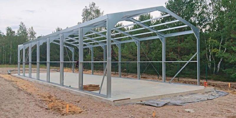 Garage concrete slab foundation
