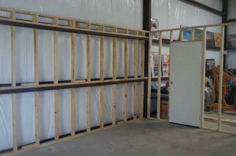 Steel_building_interiors_guide_finishing_metal_building_interiors_4_metal-building-partition-wall-framing