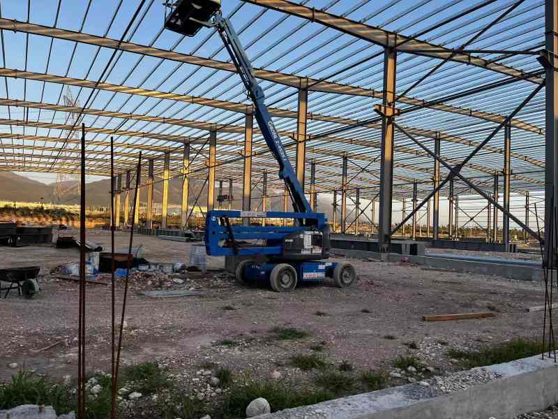 400 Tons Prefabricated Steel Structure Workshop in Mexico: 3D BIM Model In Tekla Steel Structure: Erection of Roof Steel Purlins 